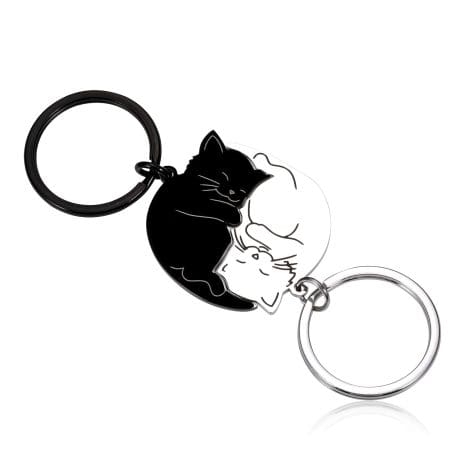 “VANLOVEMAC Cute Cat Keychain Set: Perfect Gift for the Special Person in Your Life!”