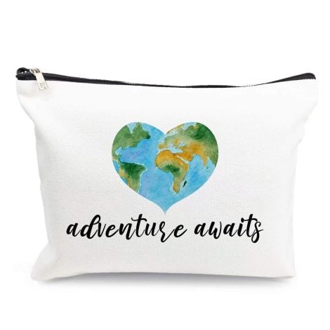 Adventure Awaits Travel Bag: Nature-themed makeup case, perfect gift for women, friends, graduation, and birthdays. Size: 10×7.5 inches.