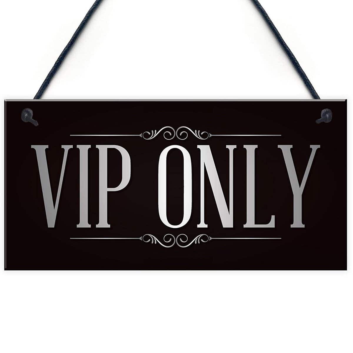 Meijiafei VIP ONLY Man Cave Home Bar Pub Sign BBQ Beer Garden Party Dad Mum Gift For Her 10" X 5"