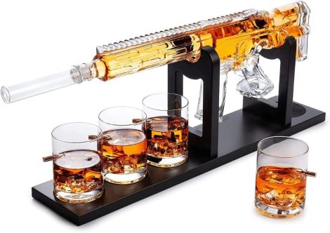 Limited Edition Whiskey Decanter Set with Silencer Stopper, 800ml capacity, 4 Bullet Glasses – Perfect gift for men’s birthdays, parties!