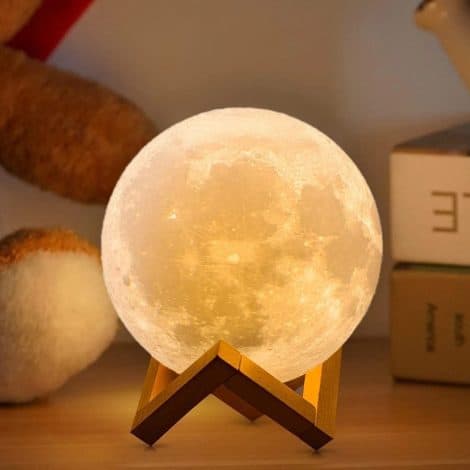 Upgrade your space with the 2023 CPLA Moon Lamp – a cool 3D-printed night light with 128 colors. Perfect gift for all!