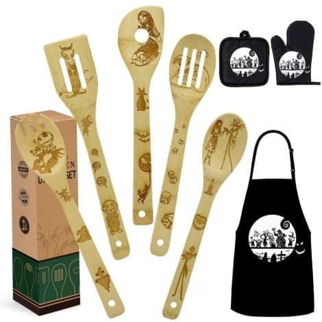 Wooden cooking utensils set with Halloween-themed kitchen decor, perfect for gifting mom on Christmas, Mother’s Day, or her birthday.