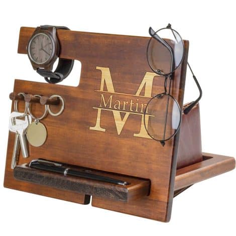 Personalized Wooden Docking Station for Men: Organizer for Keys, Wallet, Watch, and Phone. Perfect Gift for Him!