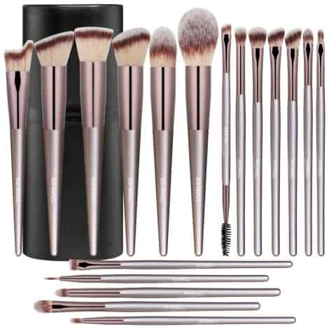 18-piece high-quality synthetic makeup brush set in a chic black case, perfect for flawless makeup application. (A-Champagne)