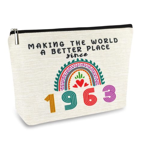 Funny Retirement Makeup Bag – Perfect 60th birthday or Christmas gift for your grandma, mom, wife, or sister!