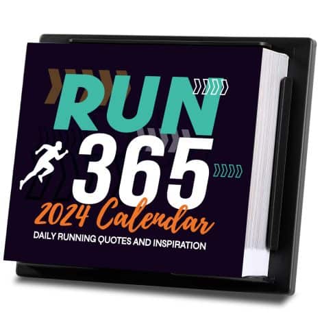 Pinchoco 2024 Desk Calendar: Stay motivated! Daily quotes and inspiration for runners in a stylish black design.