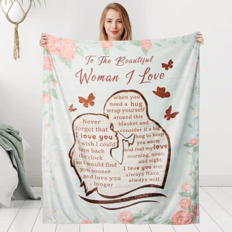 Valentine’s Day, Mother’s Day, or anniversary gift idea: Super cozy throw blanket for women, wife, girlfriend, or fiancée.