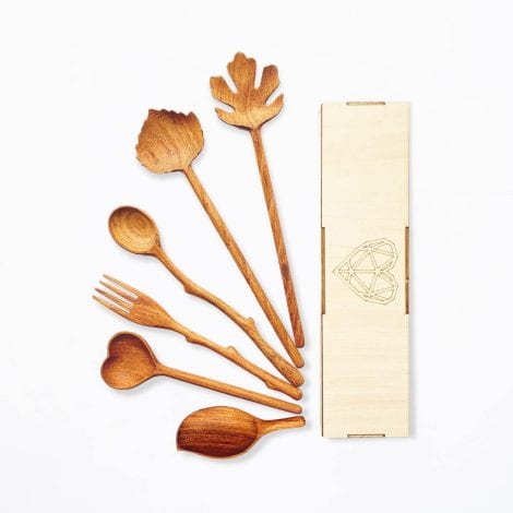 Eco-Friendly Wood Utensils Set (6 pieces), Perfect for Serving, Cooking, Gifting – Mother’s Day, Housewarming, Christmas, New Year.