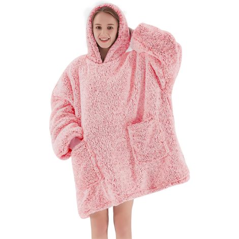 Cozy up in the oversized Greenoak Hoodie Blanket – the perfect warm and fuzzy wearable blanket.