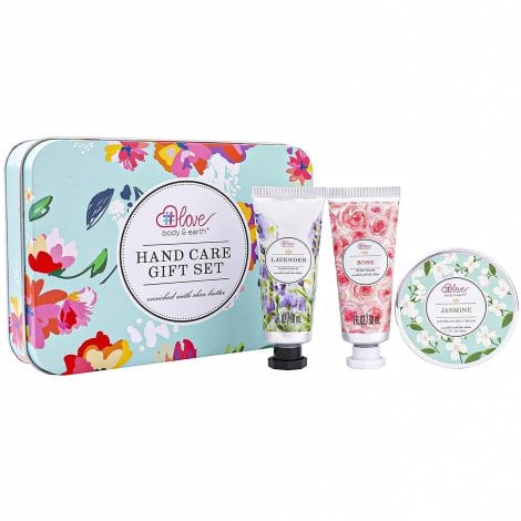 Give the gift of smooth and moisturized hands with the BODY & EARTH #LOVE Hand Cream Gift Set.