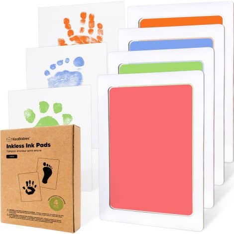 Inkless kit for making adorable hand and footprints of babies and pets. Easy to use and mess-free.