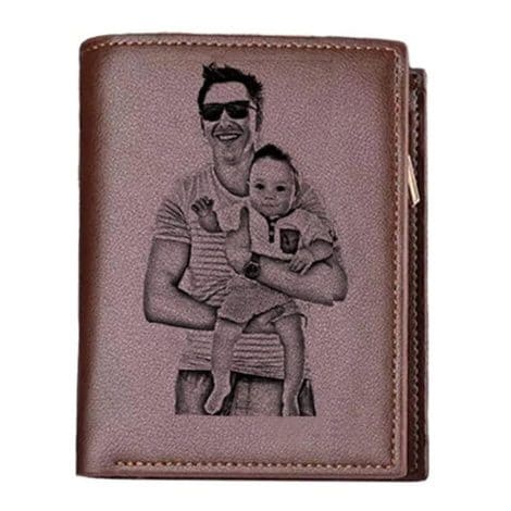 Customizable Engraved Leather Wallet – Ideal gift for anniversary, birthdays, or Father’s Day, tailored for men.