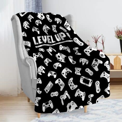 Cozy Gamer Blanket for Boys and Girls, Soft Throw Blanket with Gamepad Design, Perfect Gift for Teens.