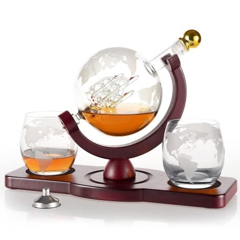 Unique and stylish globe decanter set with glasses, perfect gift for men – ideal for Christmas and birthdays.