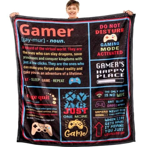 Gamer Definition Blanket: Cozy fleece gift for guys & teens, perfect for birthdays & Christmas.