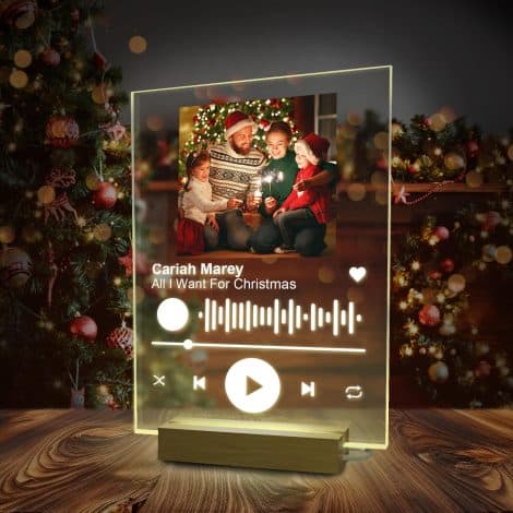 “Customized Acrylic Song Plaque – A heartfelt gift with personalized photos, perfect for Christmas and loved ones.”