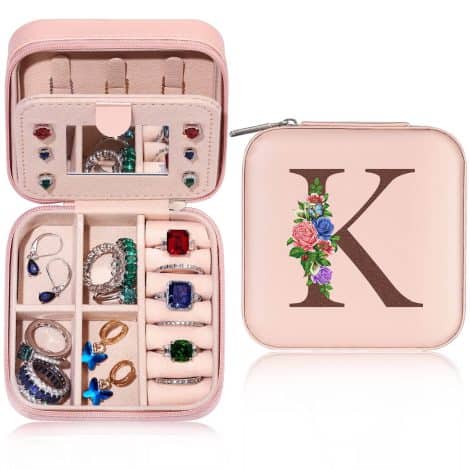 Travel-size jewelry organizer in pink, perfect gift for women – mom, grandma, sister-in-law, and more. Ideal anniversary or birthday present for her.