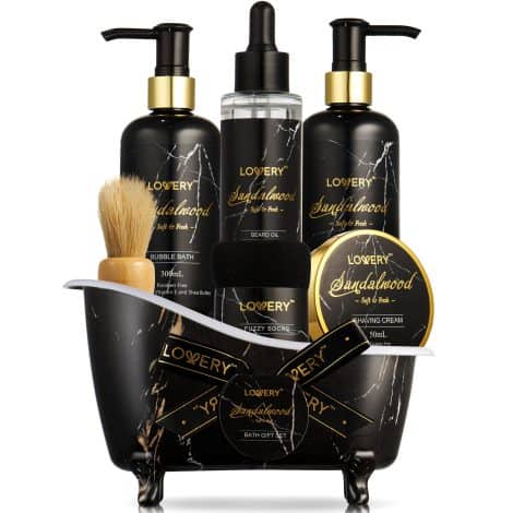 Men’s Christmas bath gift baskets with sandalwood grooming kit, perfect for dad, boyfriend, or him. Includes bubble bath, beard care, and more.