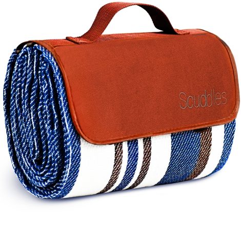 Get the ultimate outdoor blanket – Scuddles XL Picnic Blanket! Waterproof, sandproof, perfect for couples and gifts.