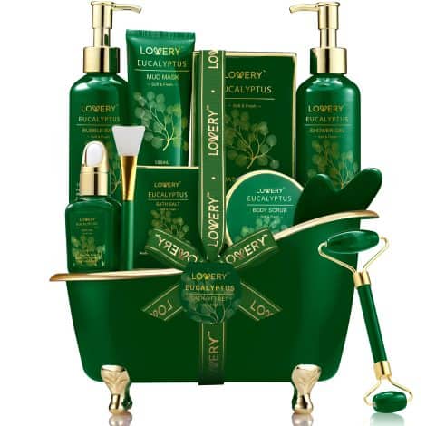 Luxurious Christmas gift sets for both women and men, featuring refreshing eucalyptus spa products, perfect for self-care and relaxation.