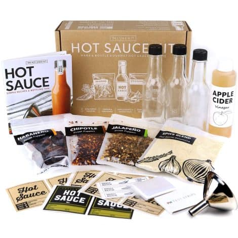 Ultimate Hot Sauce Kit – Includes 3 types of chili peppers, premium spice blend, 3 bottles, 16 unique labels. Perfect gift for Dad, Brother, or Uncle.