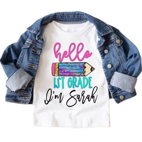 Personalized Back to School T-shirt for girls, ideal 1st Grade outfit, excellent gift for the first day of school.