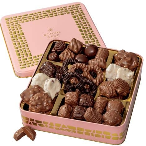 Romantic Delights Gift Set: Treat the important ladies in your life to a decadent chocolate surprise by Bonnie and Pop.