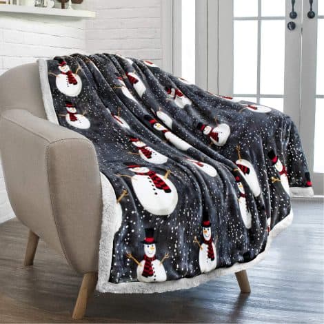 The PAVILIA Premium Christmas Sherpa Throw Blanket: Snowman Decoration, Super Soft, Warm, and Reversible.