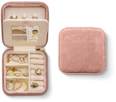 Dusty Pink Velvet Travel Jewelry Box Organizer: Ideal for American women to keep your precious jewelry safe while traveling.